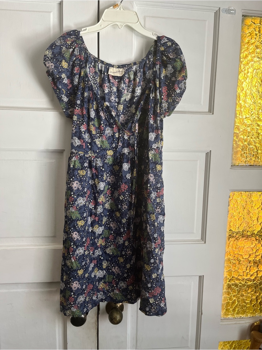 Universal Thread Navy Floral Puff Sleeve Dress